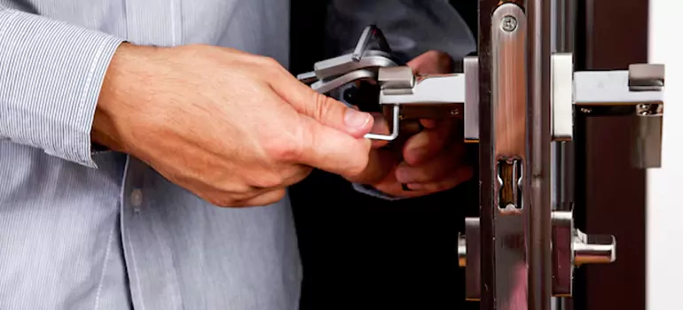 Local Multi Point Door Installation Experts in Valrico, FL