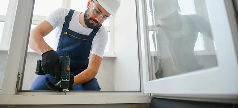 Replace Broken Window Pane in Valrico, FL